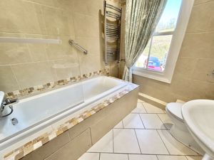 Photo 28- click for photo gallery